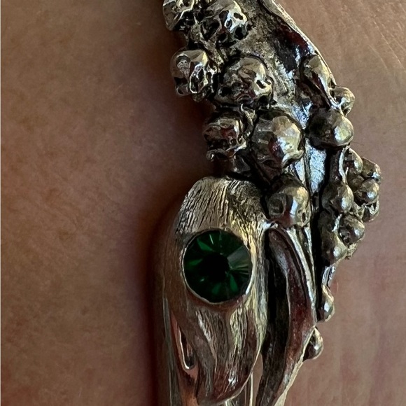 Lenox Flower of the month of May bracelet faux emerald birthstone * Vintage* - Picture 5 of 6